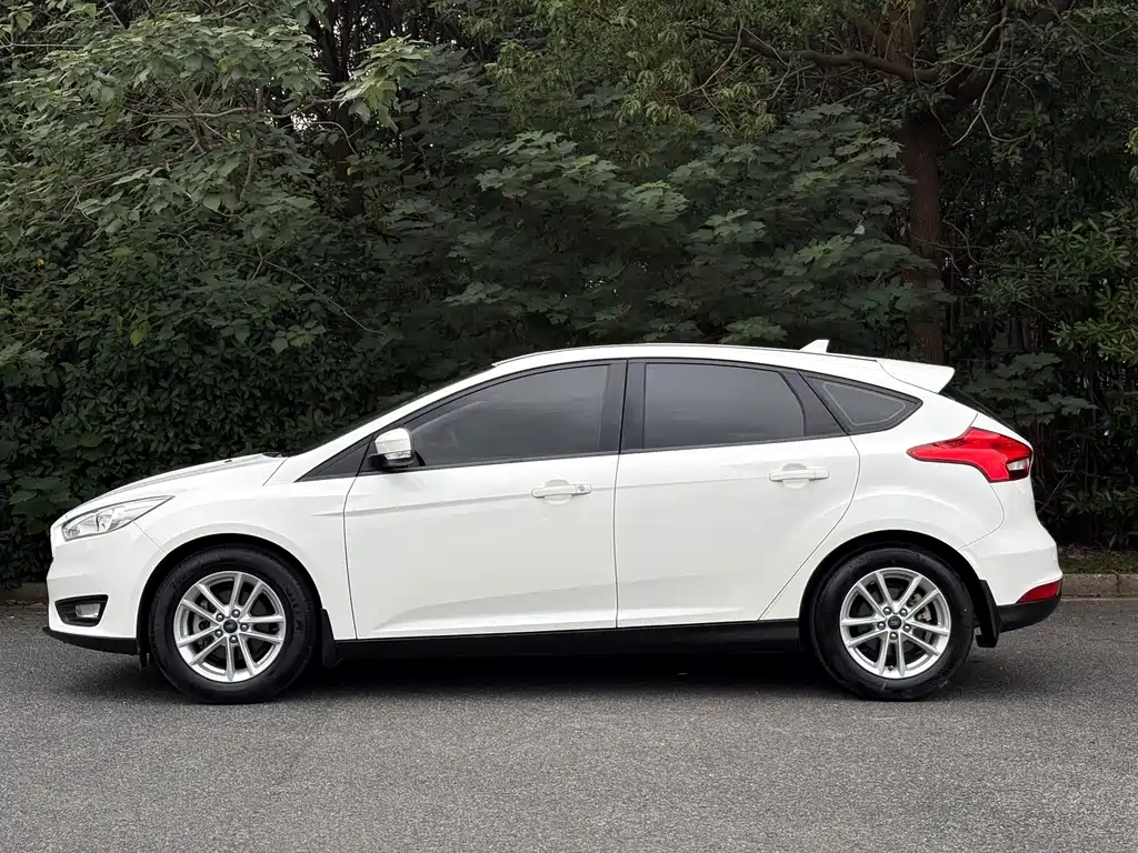 Ford Focus — миниатюра 3