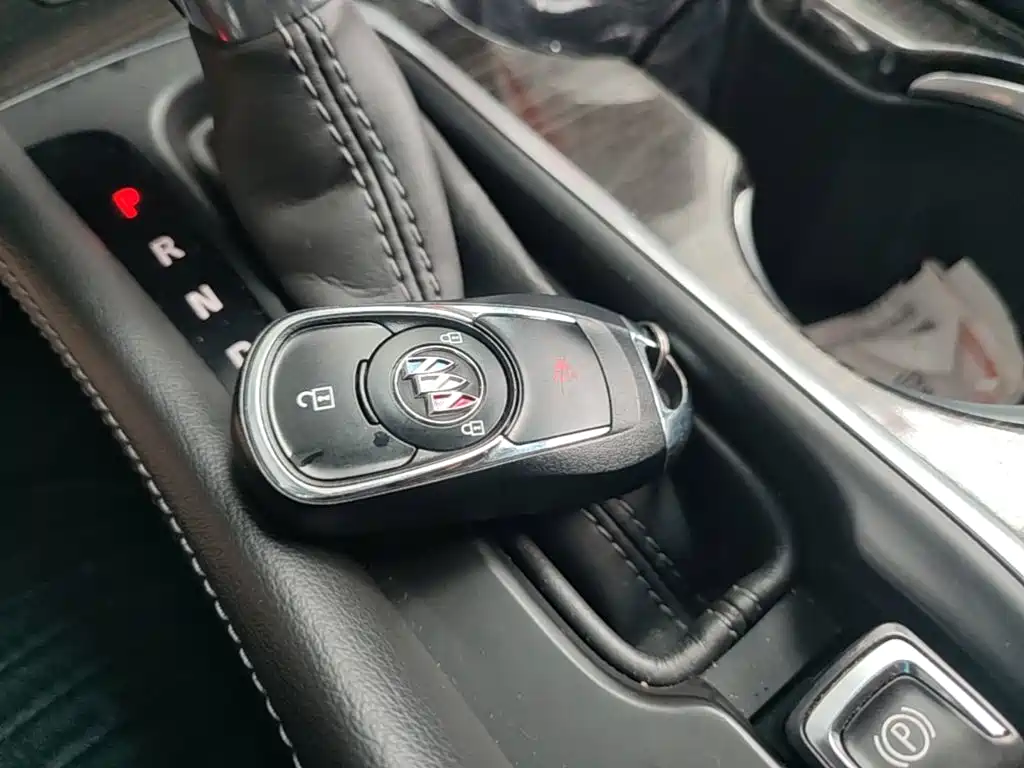 Buick Envision Plus — миниатюра 9