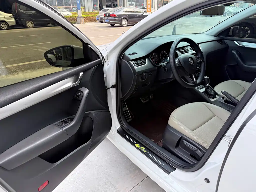 Skoda Octavia — миниатюра 19