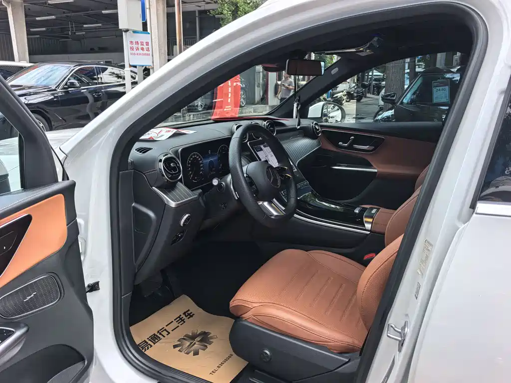 Mercedes-Benz GLC 2023 GLC 300 L 4MATIC 5 мест