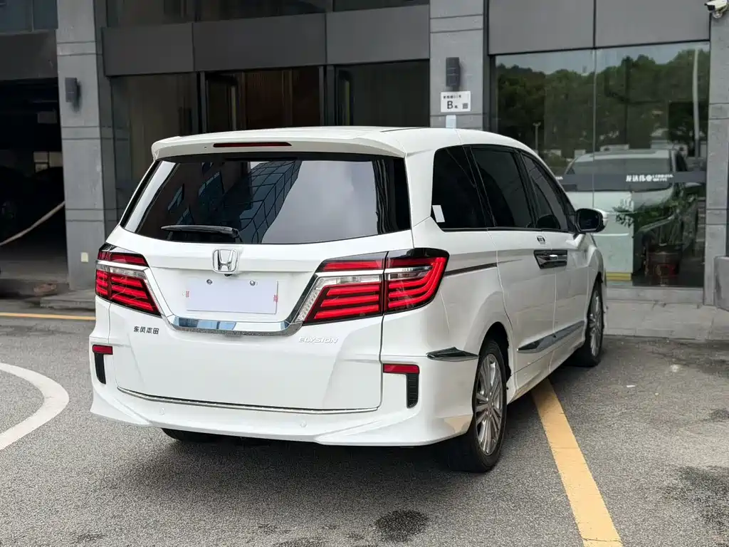 Honda Elysion — миниатюра 7