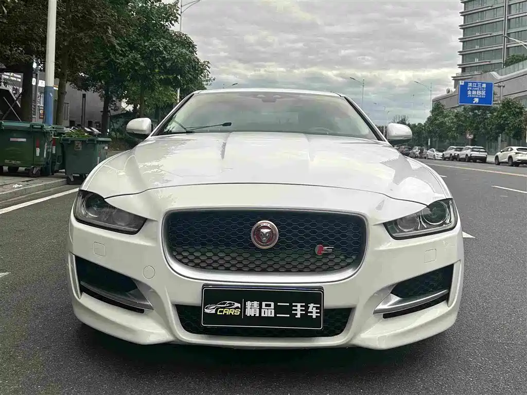 Jaguar XE — миниатюра 2