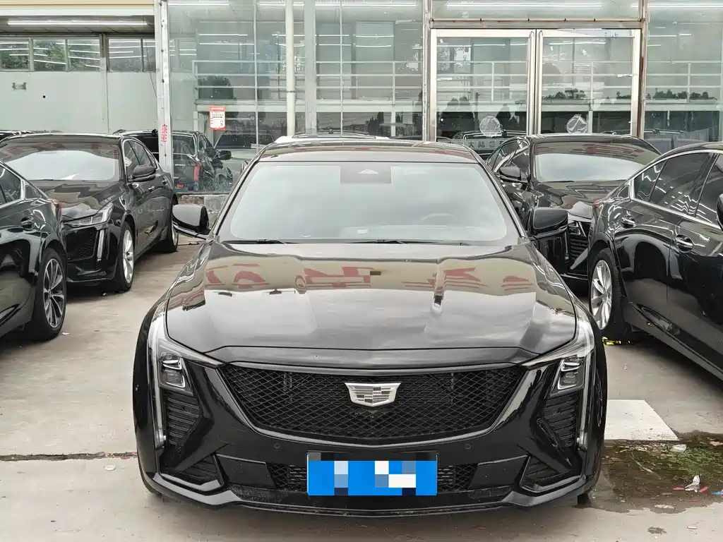 Cadillac CT5 — миниатюра 2