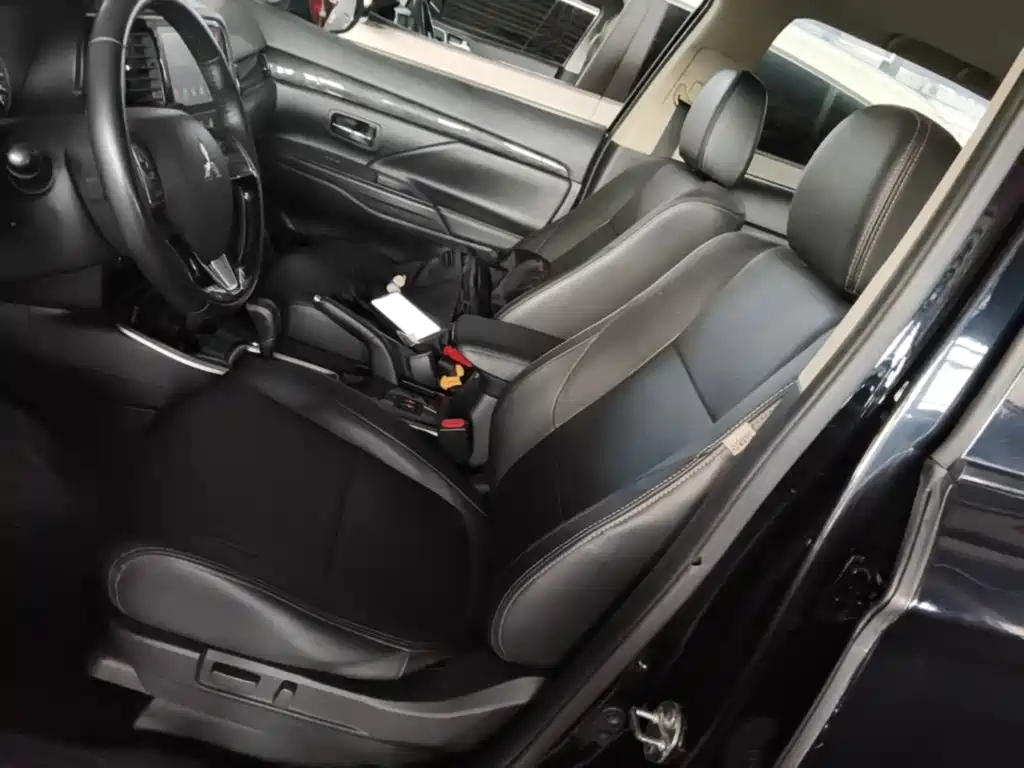Mitsubishi Outlander — миниатюра 15