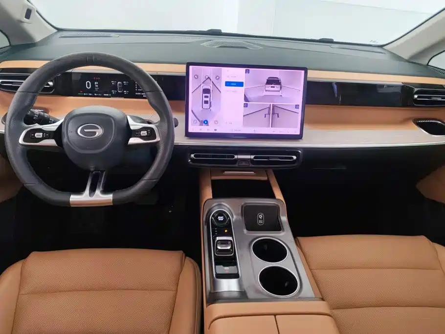 GAC Motor 传祺E8 PHEV — миниатюра 12