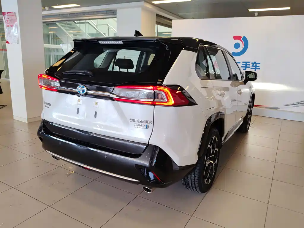 Toyota Wildlander New Energy — миниатюра 30