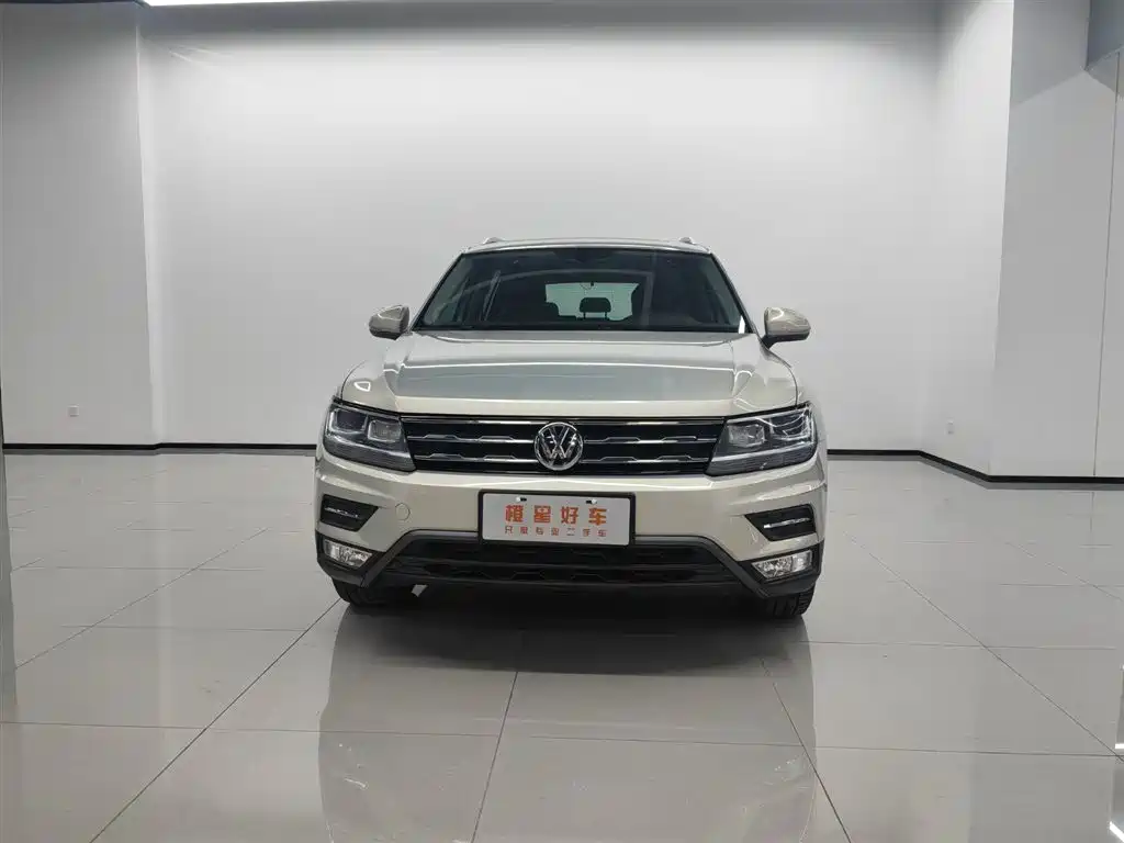 Volkswagen Tiguan L — миниатюра 2