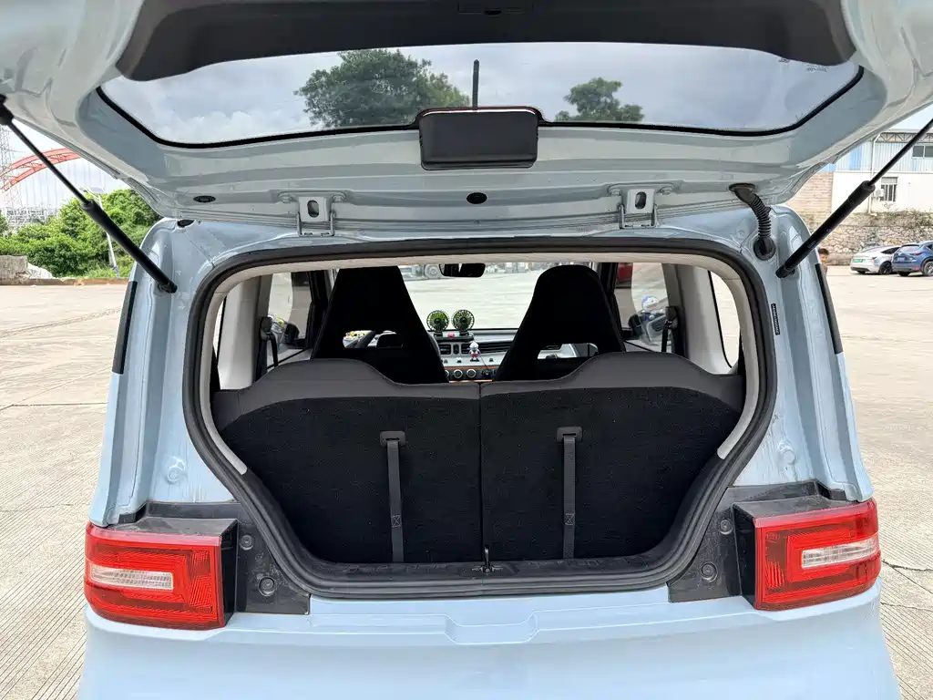 Wuling MINIEV — миниатюра 15