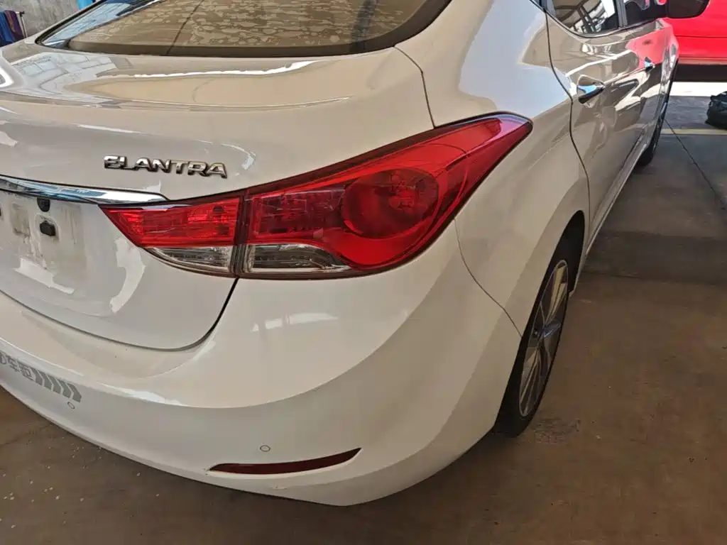 Hyundai Elantra Langdong — миниатюра 8