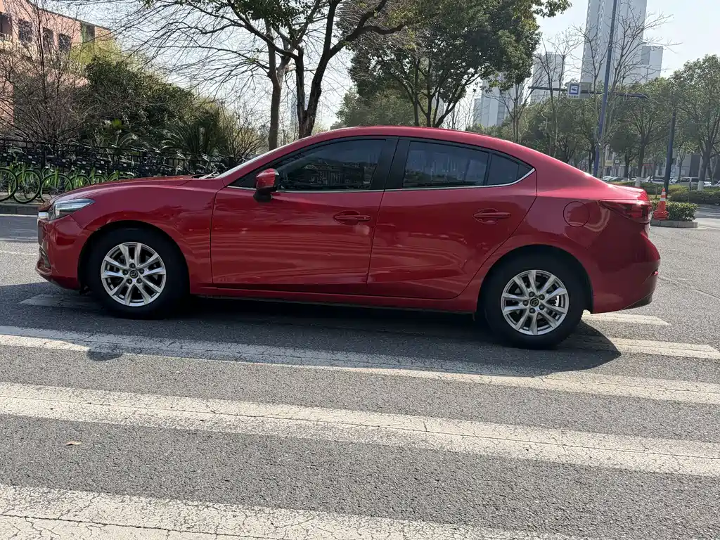 MAZDA 3 ANGKESAILA