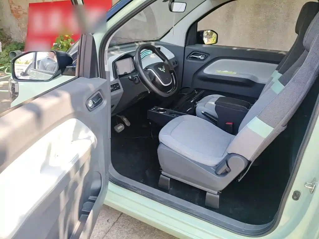Wuling MINIEV — миниатюра 16