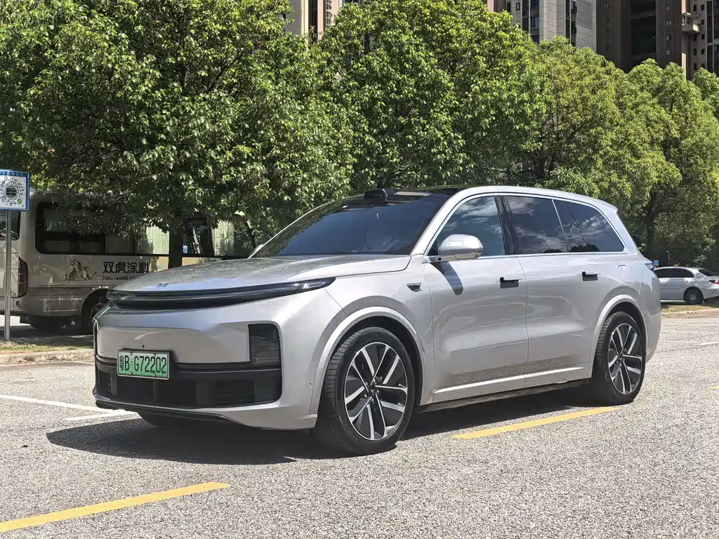 2022 Li Xiang L9 - zdjęcie 1 z 25