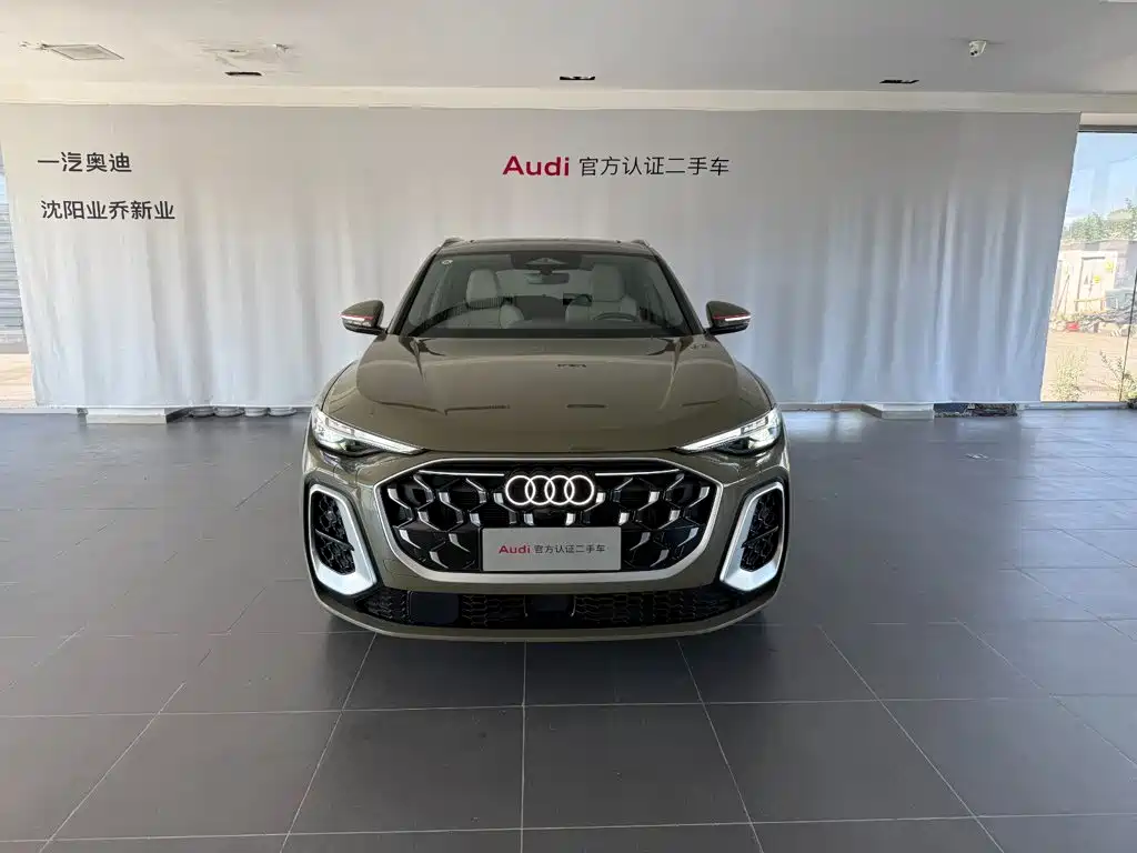 Audi Q5L — миниатюра 2