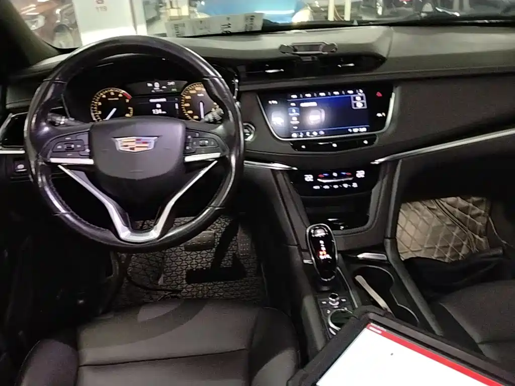 Cadillac XT6 — миниатюра 10