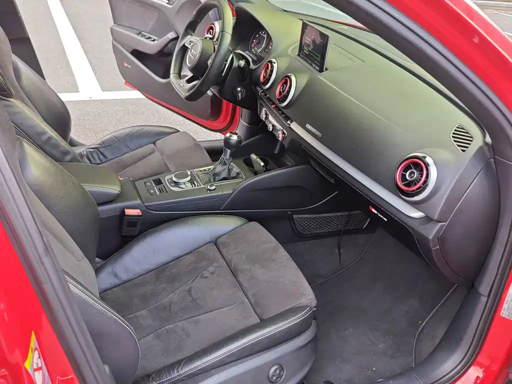 Audi S3 — миниатюра 5