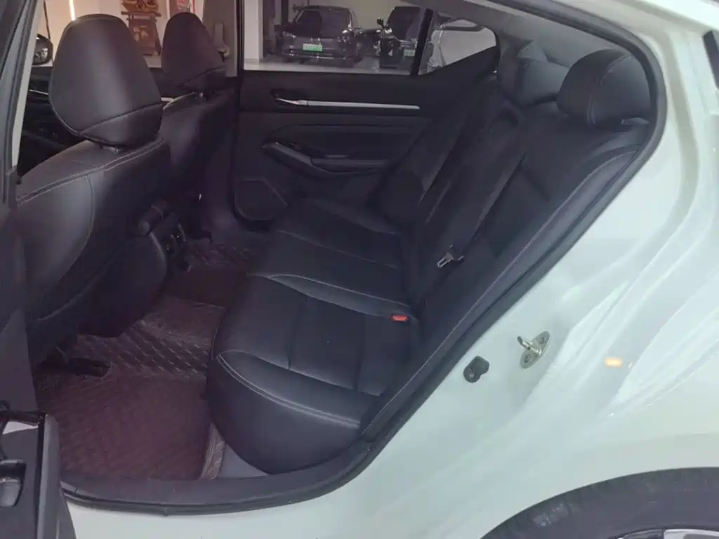 Nissan Teana — миниатюра 17