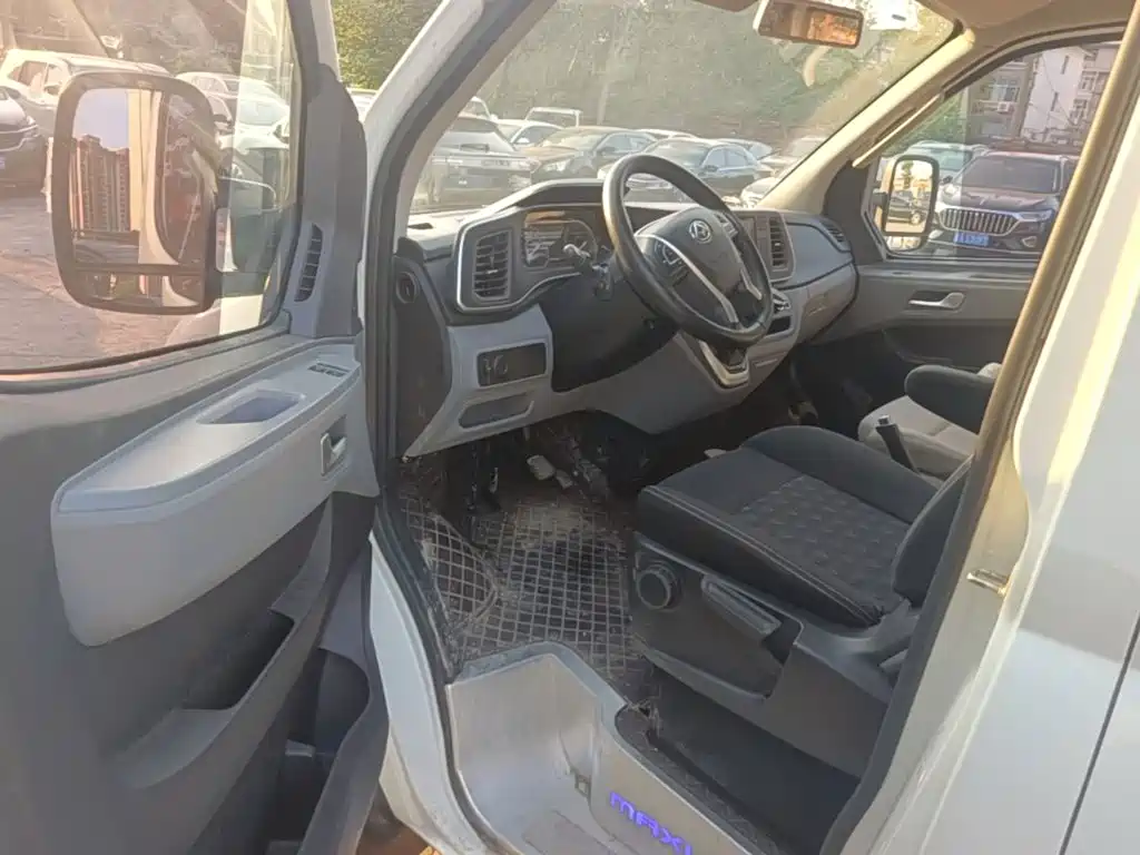 MAXUS V80 — миниатюра 16