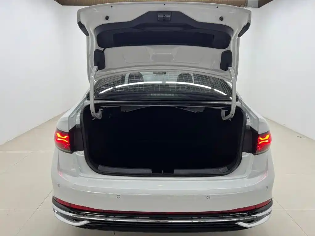 Volkswagen Sagitar — миниатюра 8
