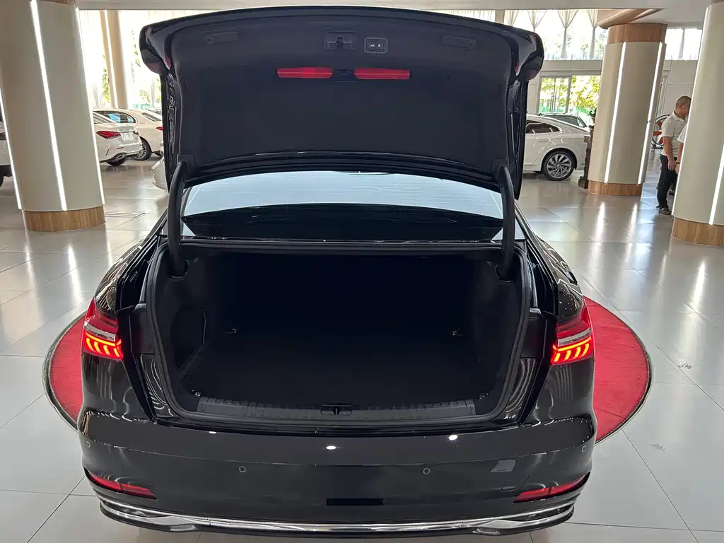 Audi A6L — миниатюра 10