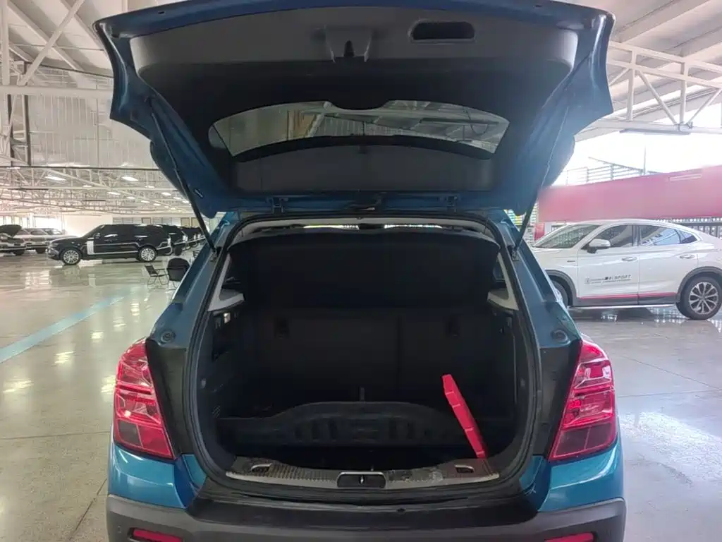 Chevrolet Trax — миниатюра 19