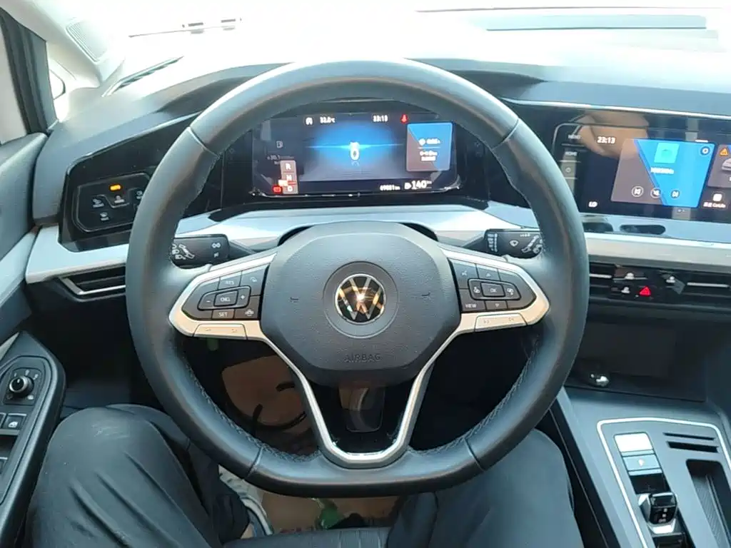 Volkswagen Golf — миниатюра 11