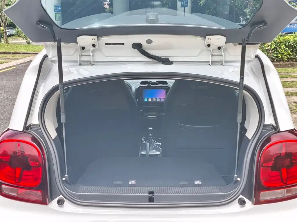 Roewe Clever — миниатюра 9
