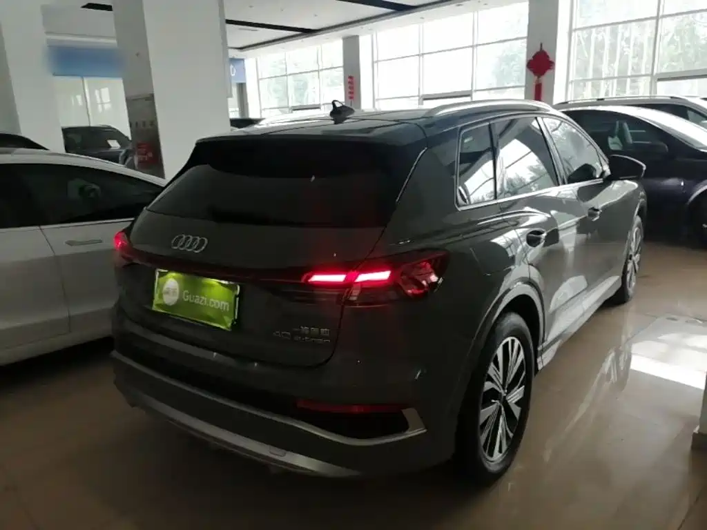 Audi Q4 e-tron — миниатюра 7