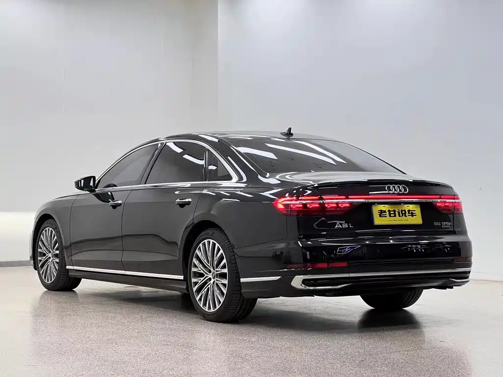 Audi A8 — миниатюра 6