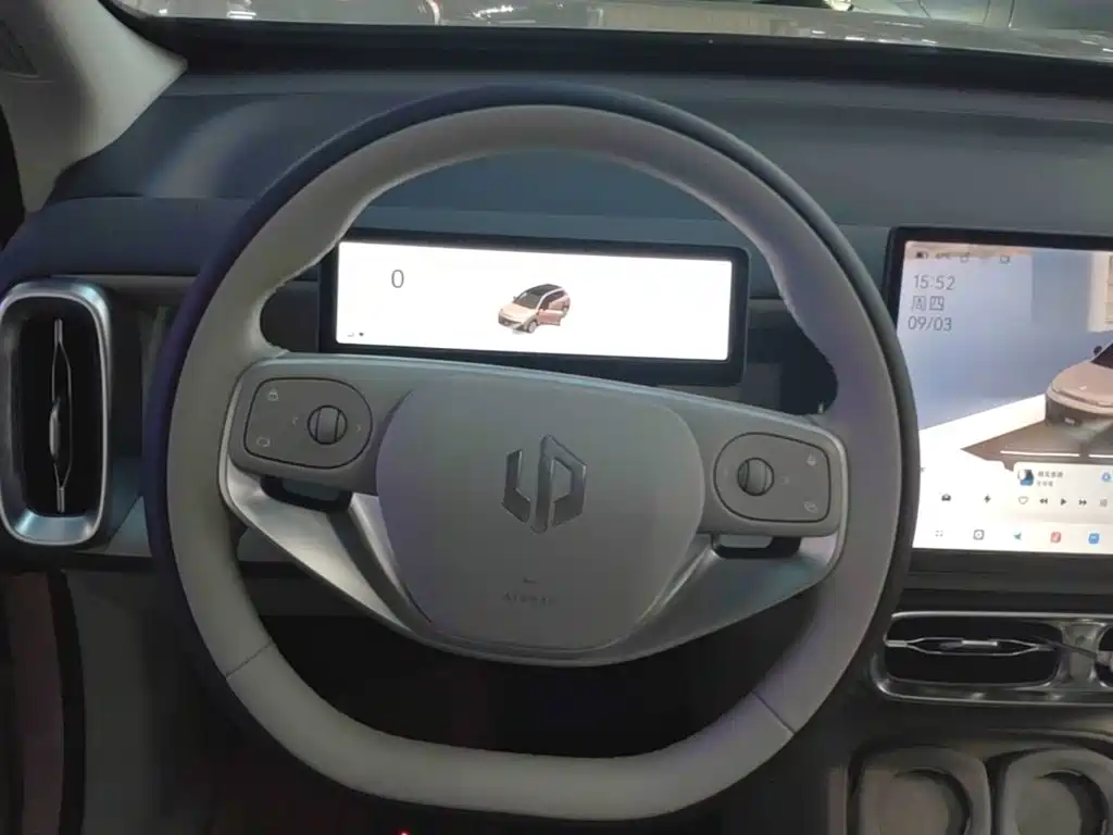 Leapmotor Leapmotor B10 — миниатюра 7