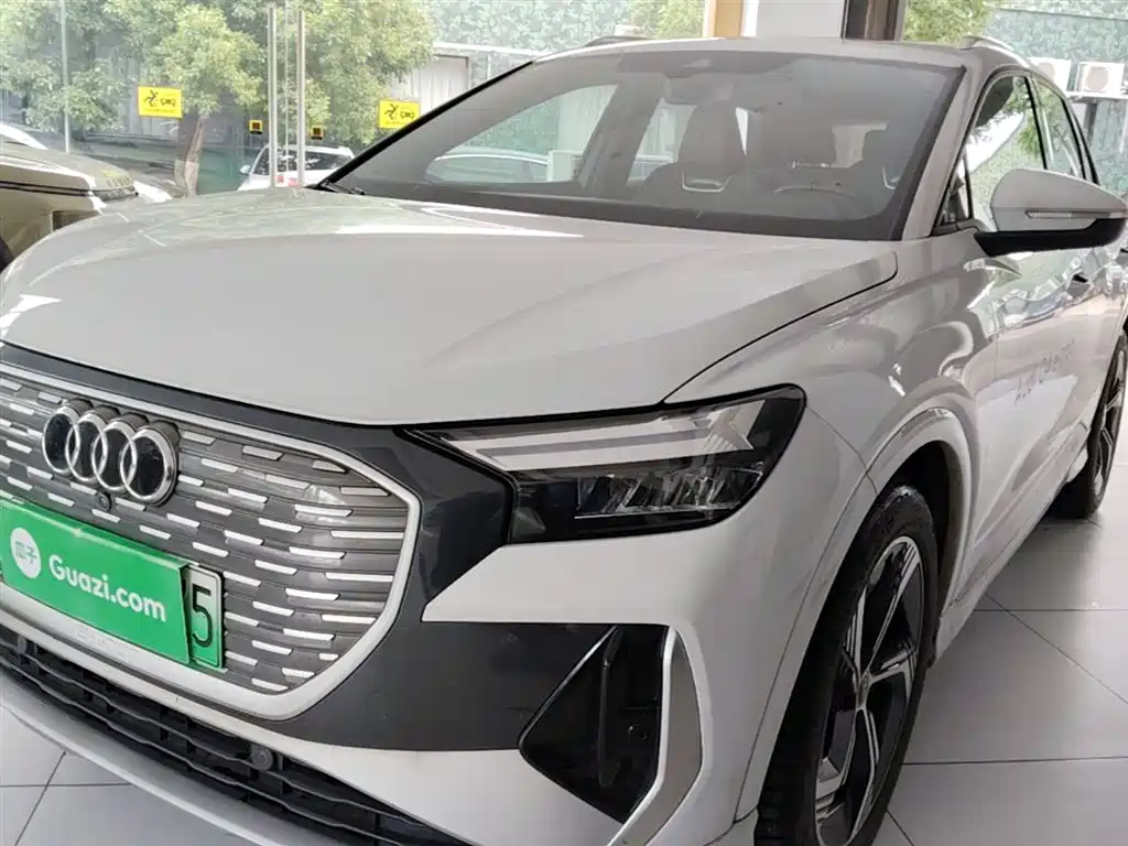 Audi Q4 e-tron 2025