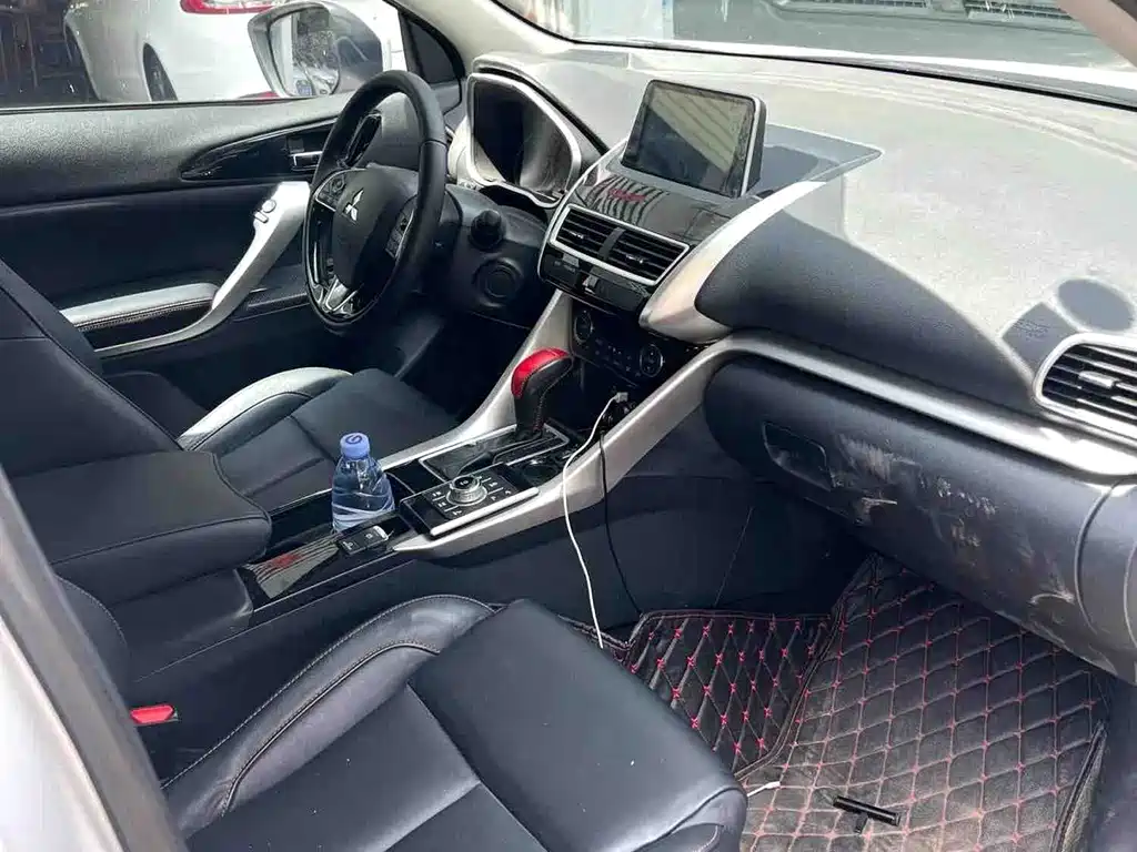 Mitsubishi Eclipse Cross — миниатюра 5