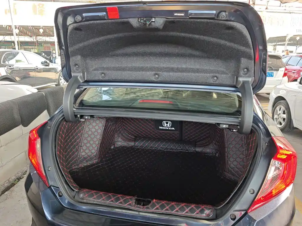 Honda Civic — миниатюра 19
