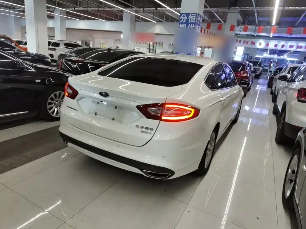 Ford Mondeo — миниатюра 7