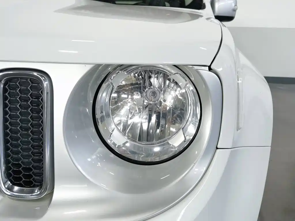 Jeep Renegade — миниатюра 7