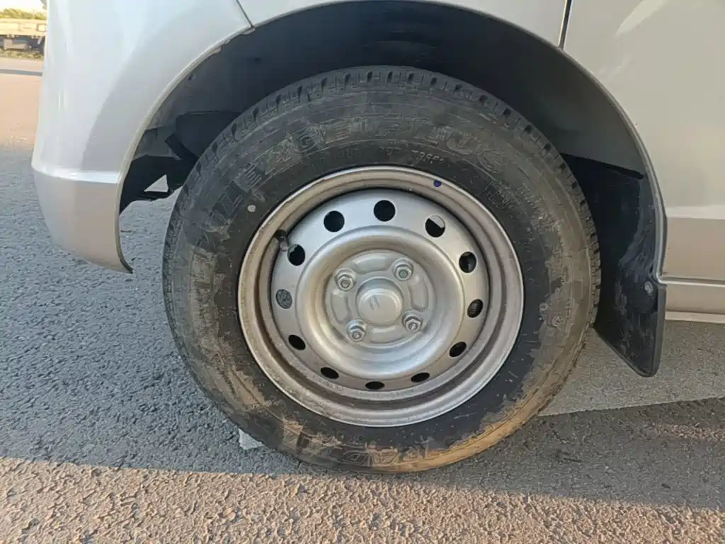 Wuling Rongguang S — миниатюра 23