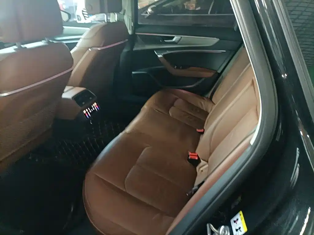 Audi A6L — миниатюра 17