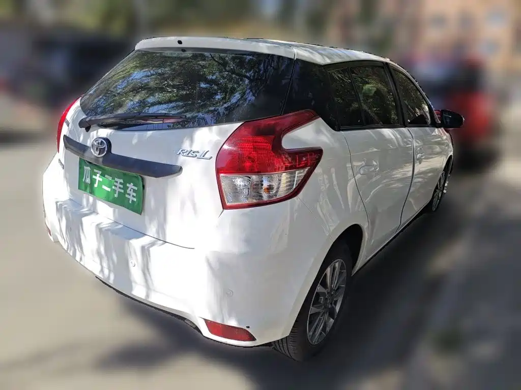 Toyota Yaris L — миниатюра 6
