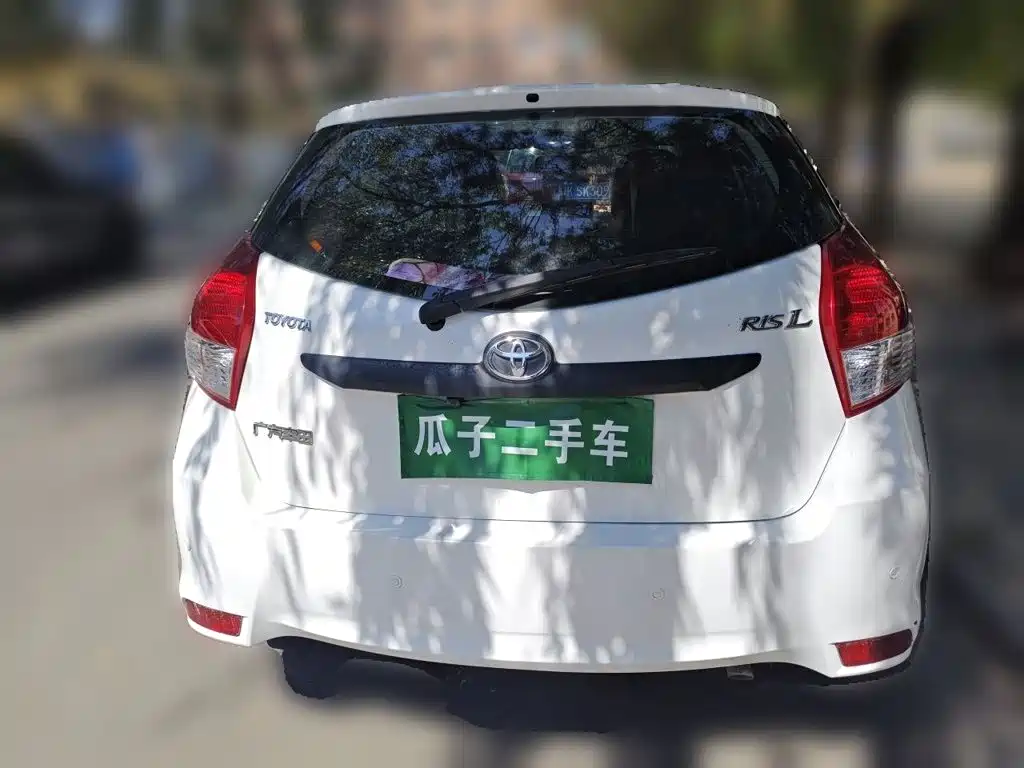 Toyota Yaris L — миниатюра 5