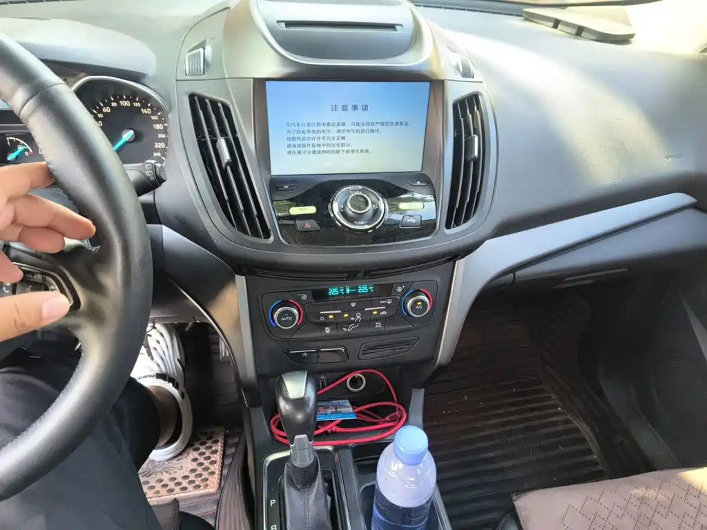 Ford Kuga — миниатюра 14