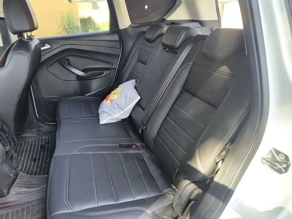 Ford Kuga — миниатюра 18