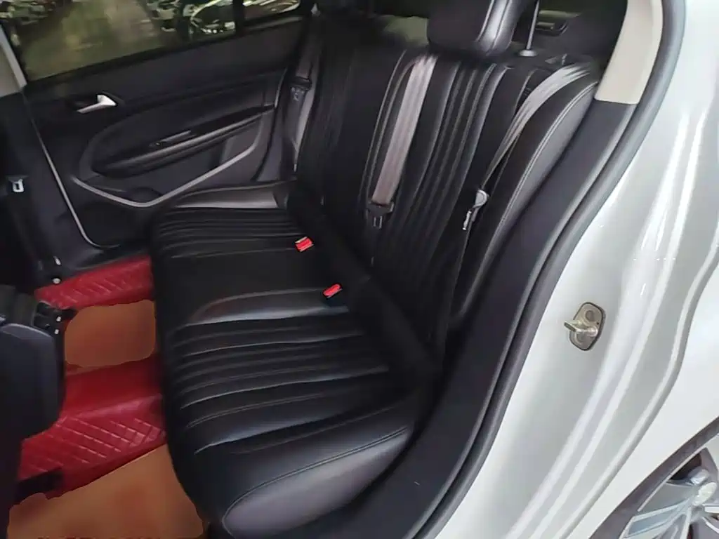 Peugeot 408 — миниатюра 17