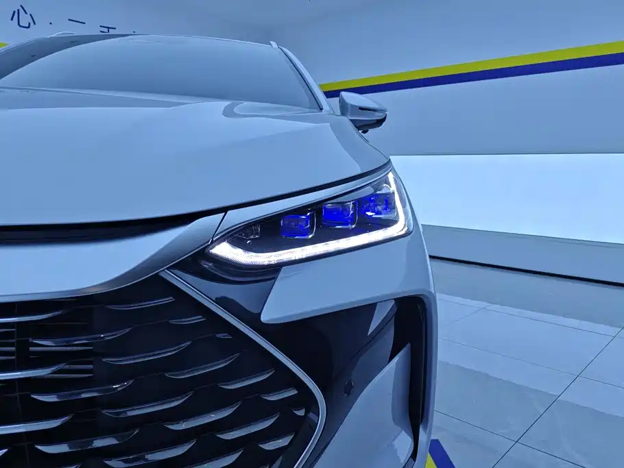 BYD Tang New Energy — миниатюра 5