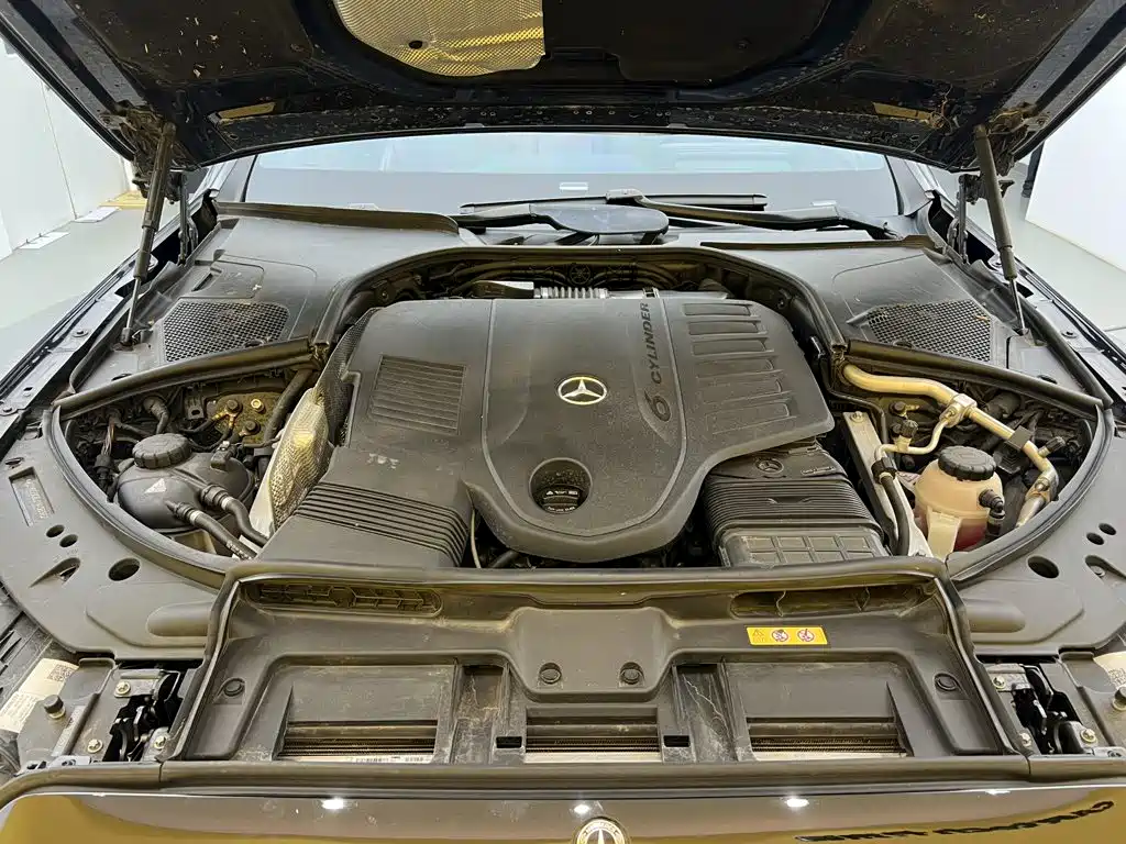 Mercedes-Benz S-Class — миниатюра 11
