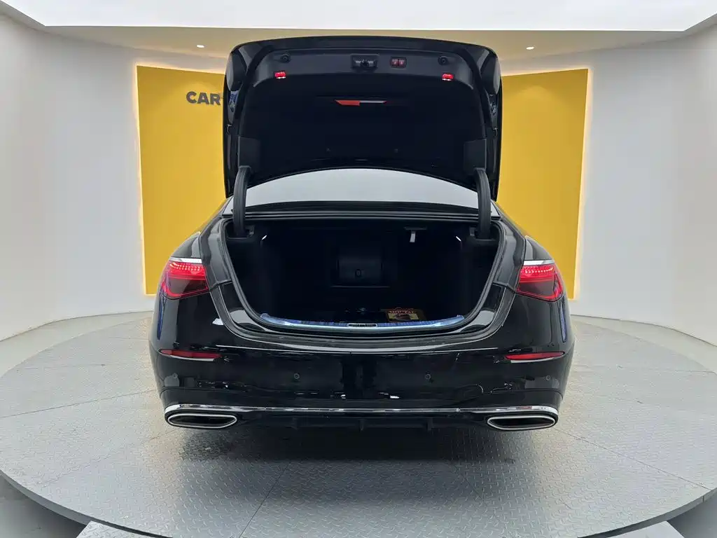 Mercedes-Benz S-Class — миниатюра 13