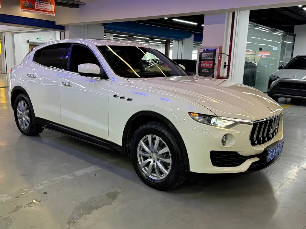 Maserati Levante — миниатюра 5