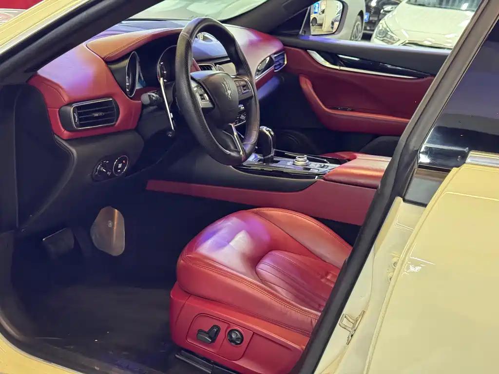 Maserati Levante — миниатюра 15