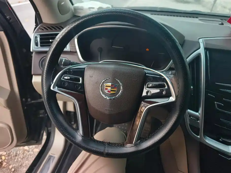 Cadillac SRX — миниатюра 15