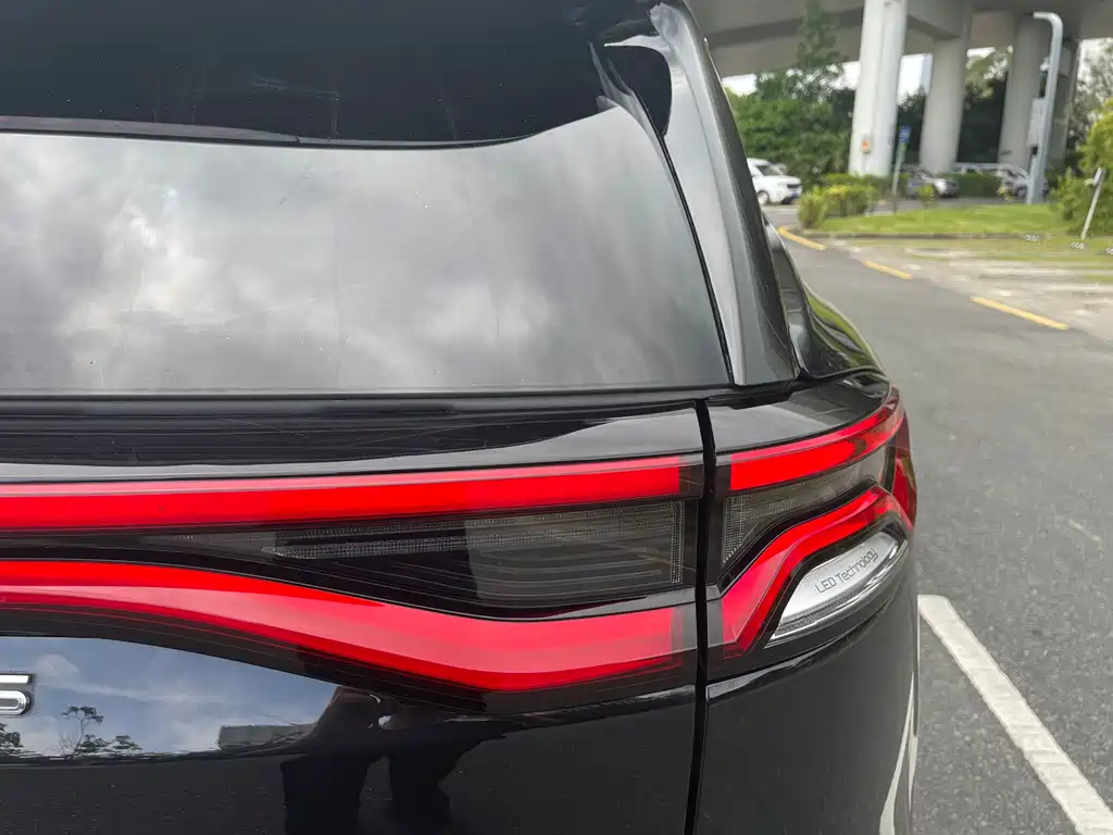 BYD Tang New Energy — миниатюра 8