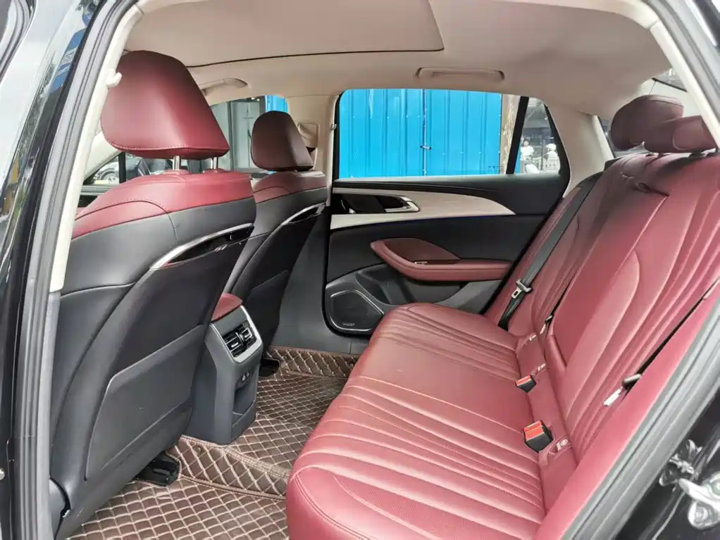 Hongqi Hongqi H5 — миниатюра 7