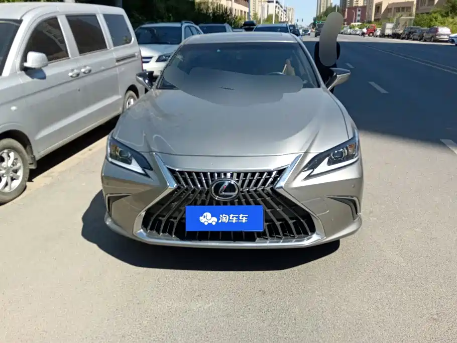 Lexus ES — миниатюра 2